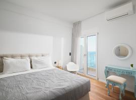 होटल की एक तस्वीर: Crete - Heraklion Sea View Apartment 2