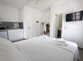 Hotel Photo: The Botanist Guesthouse