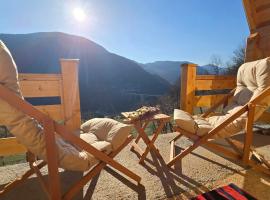 Etno Villas Tara&Petra, hotel di Zabljak