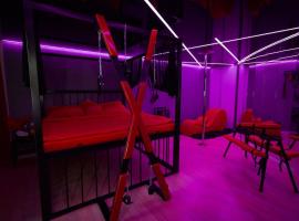 Hotelfotos: BDSM apartmán v Bratislave -ADULTS ONLY