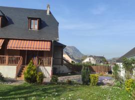 Hotel Foto: Appartement calme dans maison avec jardin