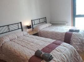 A picture of the hotel: Apartamento con 2 dormitorios, garaje y terraza junto a Valladolid