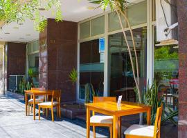 Nuevo Hotel Bristol, ξενοδοχείο σε Santiago del Estero