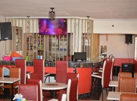 THE FARM BAR AND RESTAURANT, hotel in Kakamega