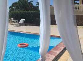 Hotel Photo: Beach villa Alonissos for 6 people