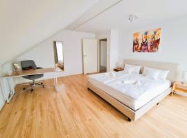 A picture of the hotel: Apartment Nähe Airbus