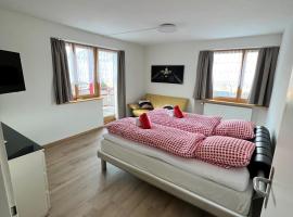 Hotel Photo: Haus Augstbord BNB Zimmer