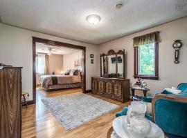 מלון צילום: Private Bedroom and Bathroom in Dartmouth