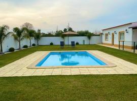 A picture of the hotel: Quinta das Laranjeiras