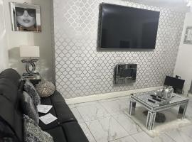 Фотографія готелю: Beautiful 1-Bed House in Bradford