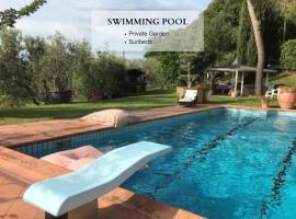 Hotel Foto: [Tuscany] Villa with Pool, Jacuzzi, and Gym