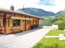 Fotos de Hotel: Ferienhaus in Sautens mit Garten, Pool und Grill und Panoramablick