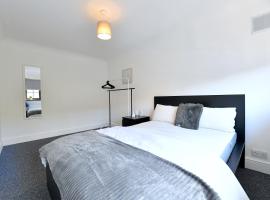 Fotos de Hotel: Large home near central London