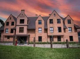 Pinot Hotel