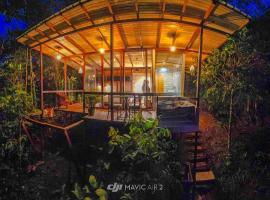 Hotel Photo: Puyu Glamping Amazonia Ec