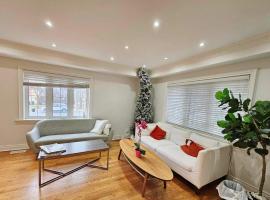 Hotel Photo: Beautiful Room at Yonge and Sheppard and North York Centre