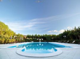 Hotel foto: Ferienwohnung in Sant'andrea Bonagia mit Großem gemeinsamem Pool