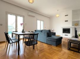 A picture of the hotel: Gtrip Kallithea 2 Bedrooms Apt - 3449-02