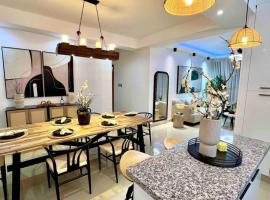 รูปภาพของโรงแรม: Luxury apt familiar, cálido y confortable