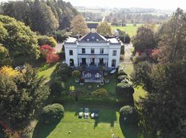 Hotel fotoğraf: Ferienhaus für 8 Personen ca 300 qm in Couvin, Wallonie Provinz Namur