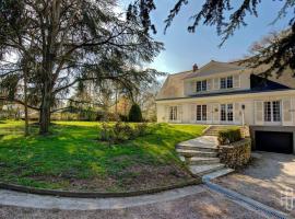 Fotos de Hotel: L'élégante/Belle Villa Familiale