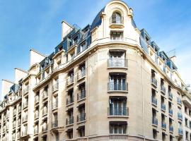 होटल की एक तस्वीर: Sofitel Paris Arc De Triomphe