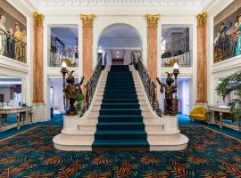 Hôtel & SPA Oceania L'Univers Tours، فندق في تور