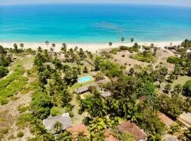 108 Palms Beach Resort, hotel in Trincomalee