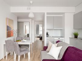 Hotel fotografie: 2BR design home 400 m from train station Tikkurila