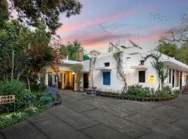 A picture of the hotel: Lutyens Bungalow