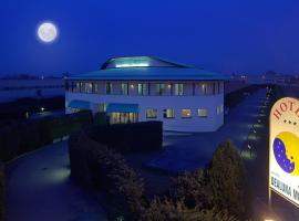 Dealuna Motel, hotel i Fidenza