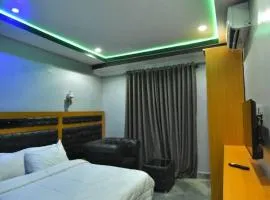 La Vista Imperial Hotel, hotel i Enugu