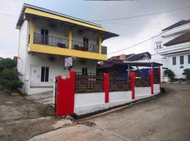 Hotel Photo: OYO 93818 Wisma Al Araf Syariah