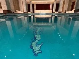 Status Hotel