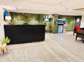 Hotel Foto: Hotel Golden Saffron - Punjabi Bagh Delhi