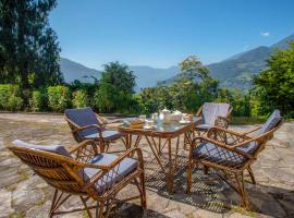 La Ipsing Farm by StayVista - 3 BHK Villa with Balcony, Mountain View, Indoor Games, and Pet Friendly, hotell sihtkohas Samdong