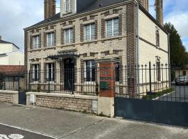 A picture of the hotel: Bel appartement / Troyes