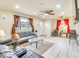 Ξενοδοχείο φωτογραφία: Temple Hills Home with Private Backyard Less Than 9 Mi to DC