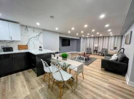 Hotel Foto: 2BR basement Apt with Modern Comforts