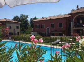 Hotel foto: Helle Ferienwohnung in Santo mit Garten, gemeinsamem Pool und Terrasse