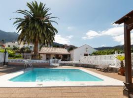 Hotel fotoğraf: Typisch kanarische Finca mit eigenem Pool im Garten und herrlichem Blick