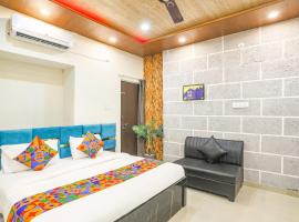 Hotel Photo: FabHotel Universal Stay inn