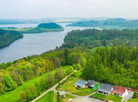 Foto di Hotel: Modern lake cabin with view