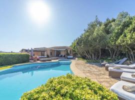 Foto di Hotel: SardegnaVillas - Villa Varo