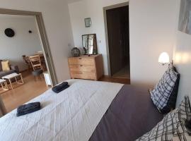 Fotos de Hotel: Appartement lumineux et cosy proche de Genève