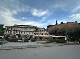 Hotel Europe plaza, hotel di Tbilisi