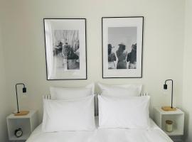 Hotel Photo: Magnifique appartement au coeur du SABLON !