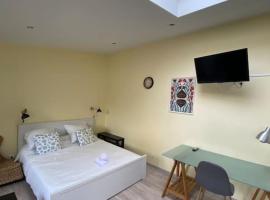 Hotel Foto: Logement Lumineux - Leuville-sur-Orge