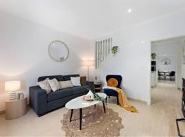 Hotel Photo: Beautiful 3BR House Close to Central Station