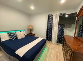 Фотографія готелю: Nice 2 Bedrooms apartment at 15 minutes to New York excellent bus transportation